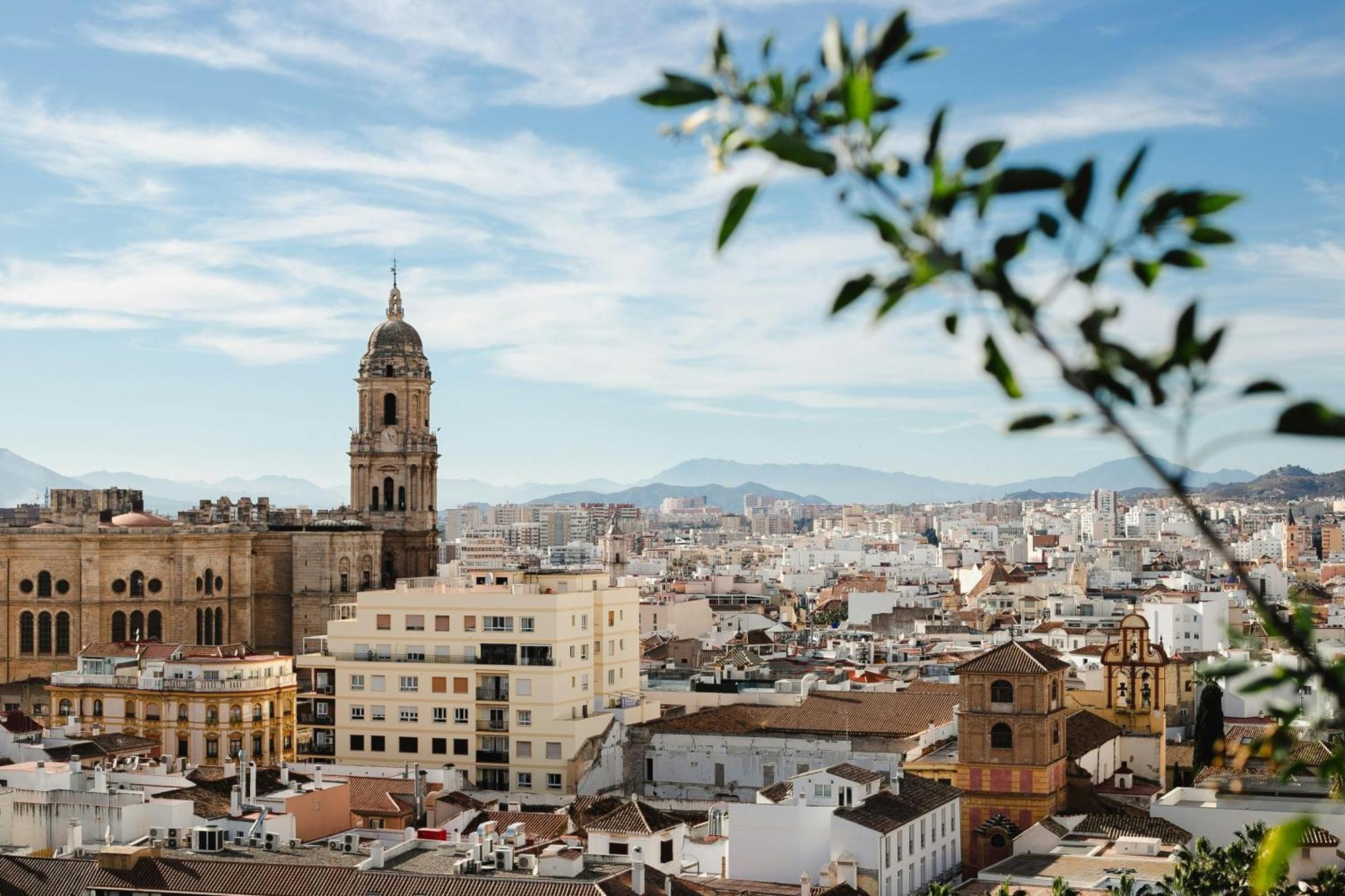 Homely Malaga Cienfuegos, Plaza De La Merced Con Vistas Екстер'єр фото